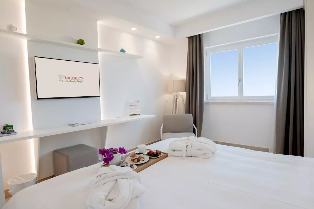 hotel-polignano-a-mare-classic-room-6