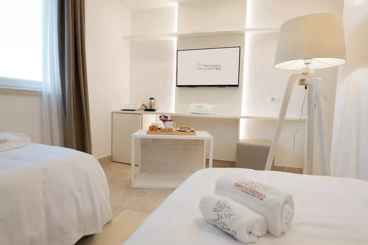 hotel-polignano-a-mare-family-room-5